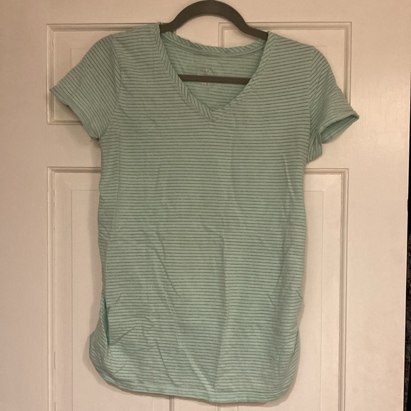 Isabel Maternity short sleeve tee shirt size M. EUC - Picture 1 of 3